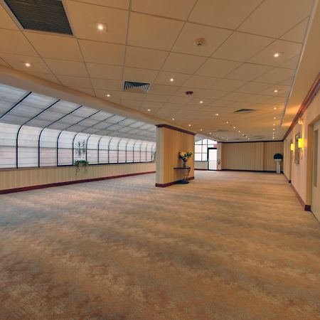 Holiday Inn Plainview-Long Island By Ihg Exterior foto